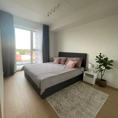 Apartamento Skyresidence Luxury With & Garden View Tallin