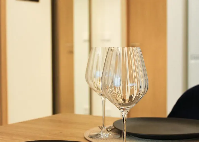 Skyresidence Luxury With & Garden View 塔林